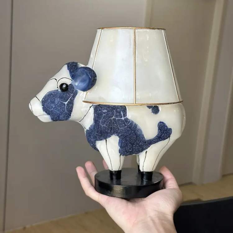 CowCraft LED Table Lamp