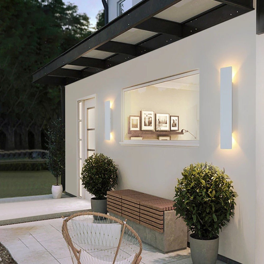 SleekWeather Outdoor Wall Light