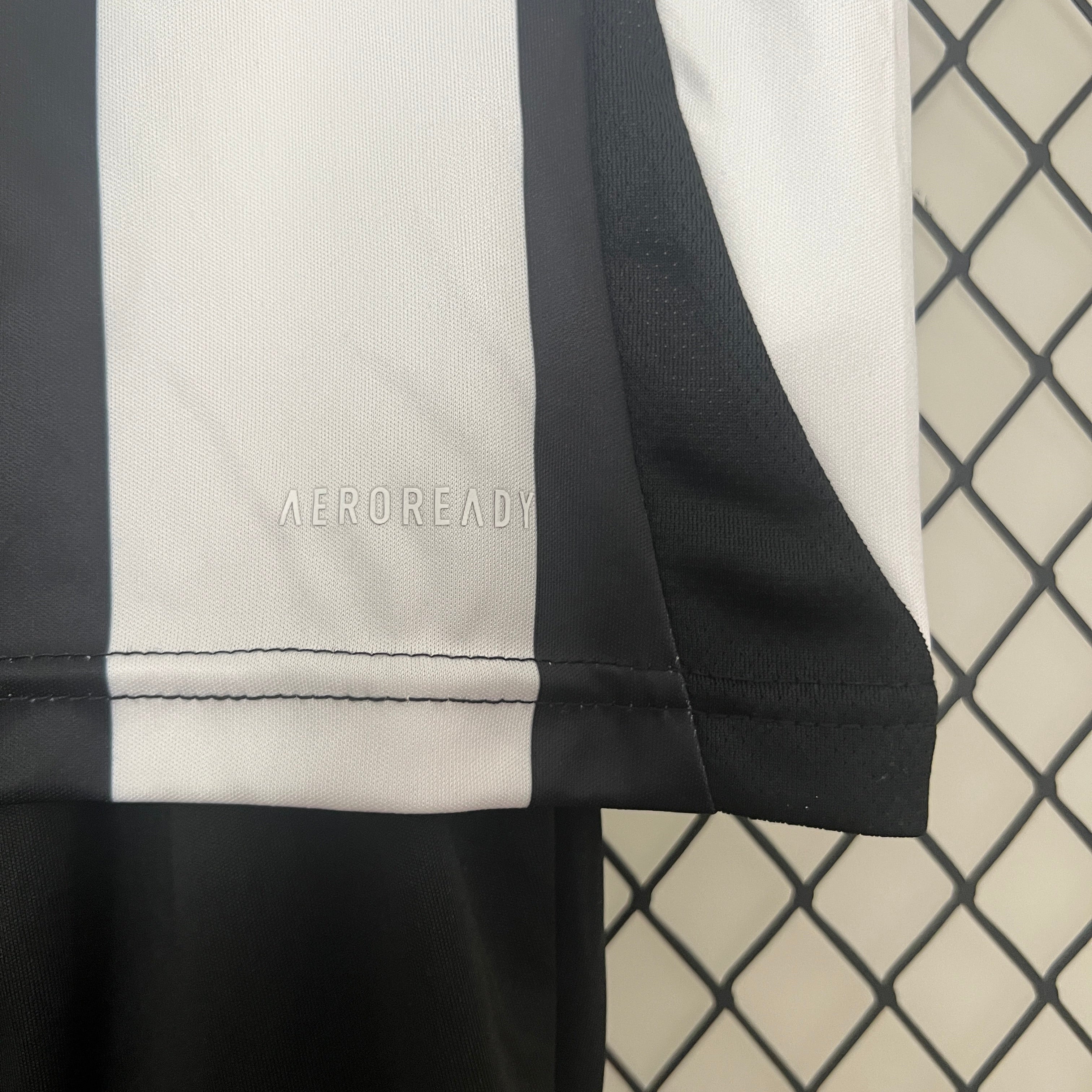 Newcastle Kids Football Kit 2024/25 - Home