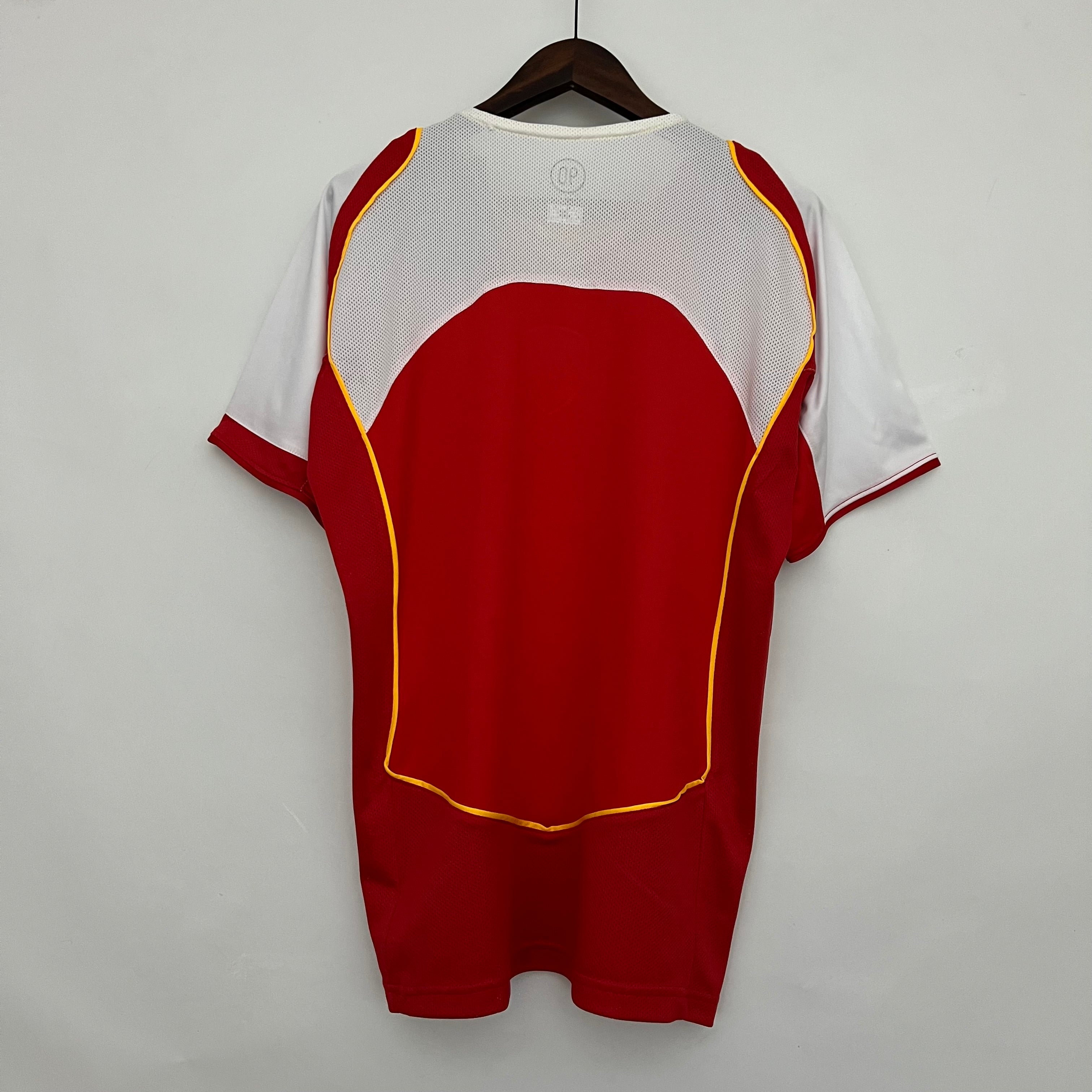 2004/2005 Arsenal Home Retro Kit