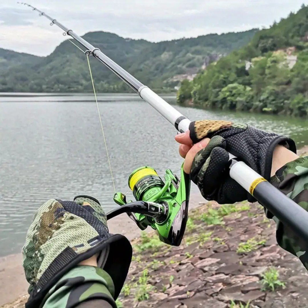 AquaStrike – Carbon Fibre Telescopic Fishing Rod