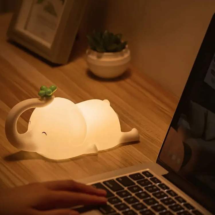 GlowElephant Night Light