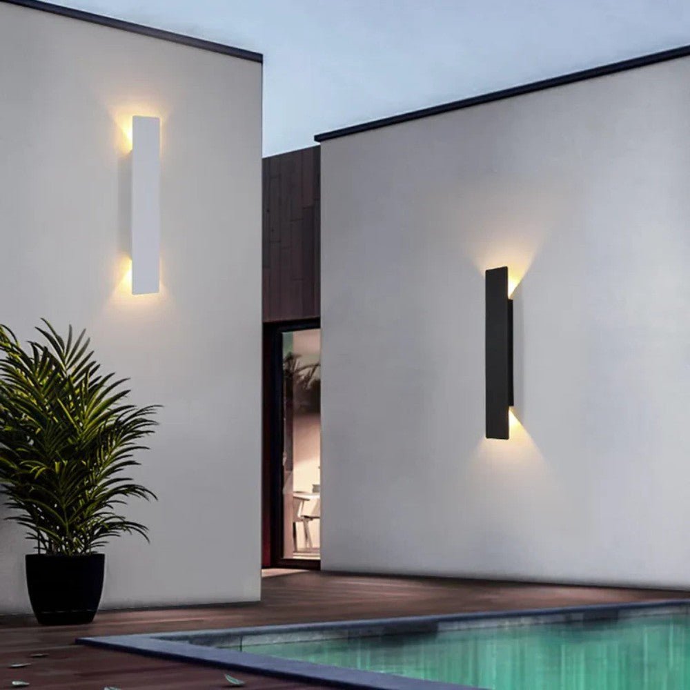 SleekWeather Outdoor Wall Light