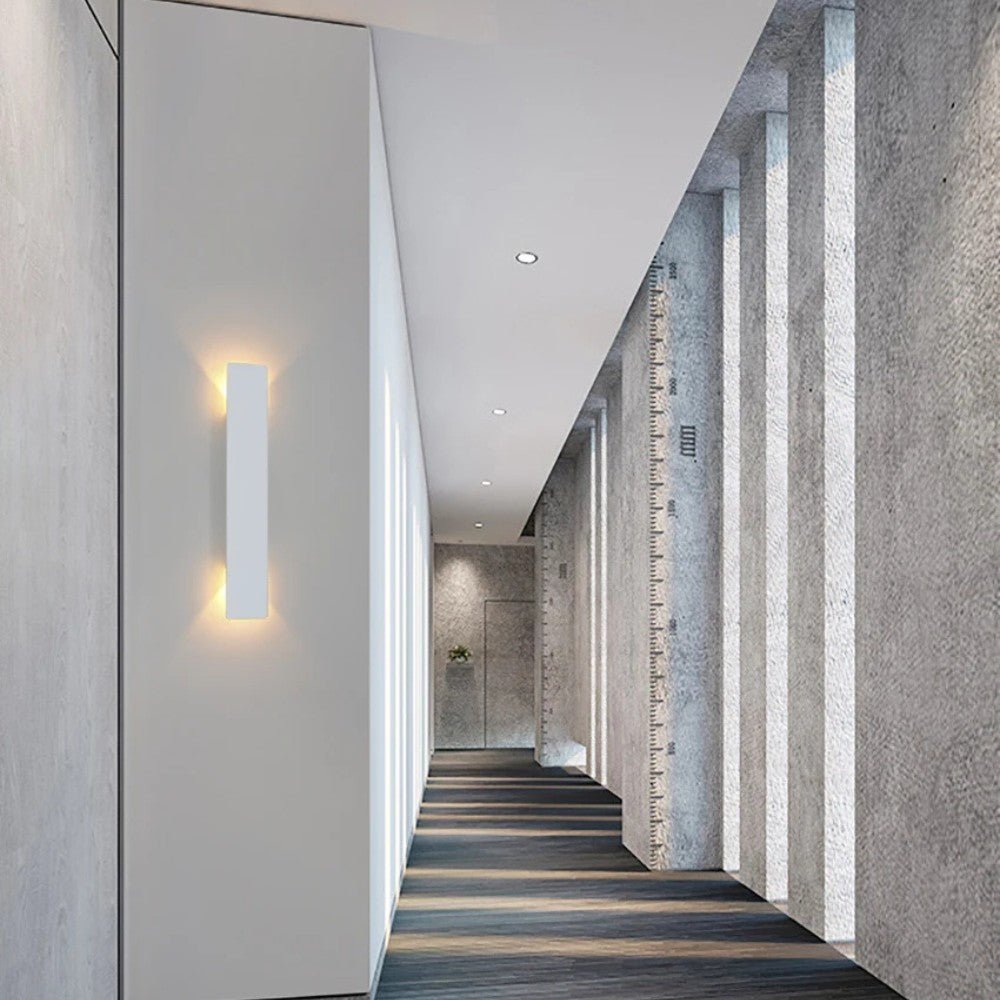 SleekWeather Outdoor Wall Light