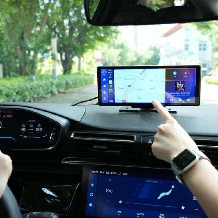 SmartDrive 10.25” Wireless CarPlay & Android Auto Display